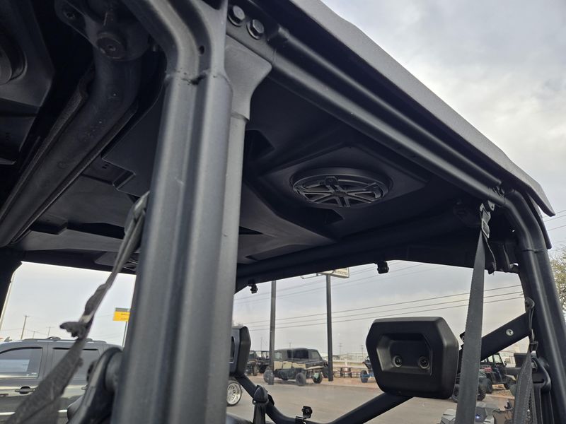 USED 2023 CAN-AM SSV DEF MAX DPS 62 HD9 BK 23 DPS HD9 Image 17