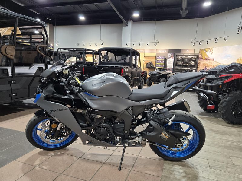 NEW 2026 KAWASAKI NINJA ZX6R ABS Image 4