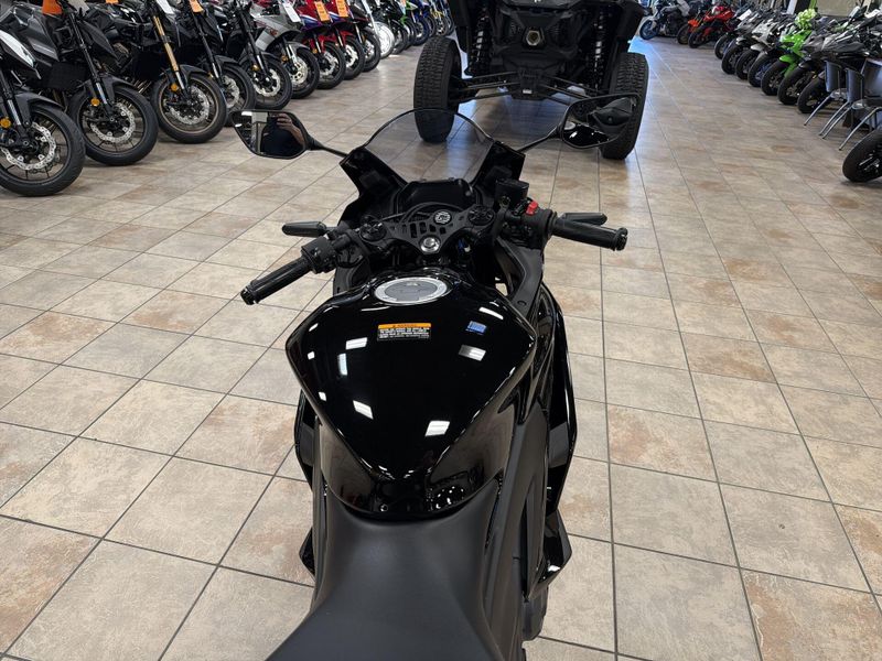 New 2026 Yamaha YZF-R3 ABS Image 29