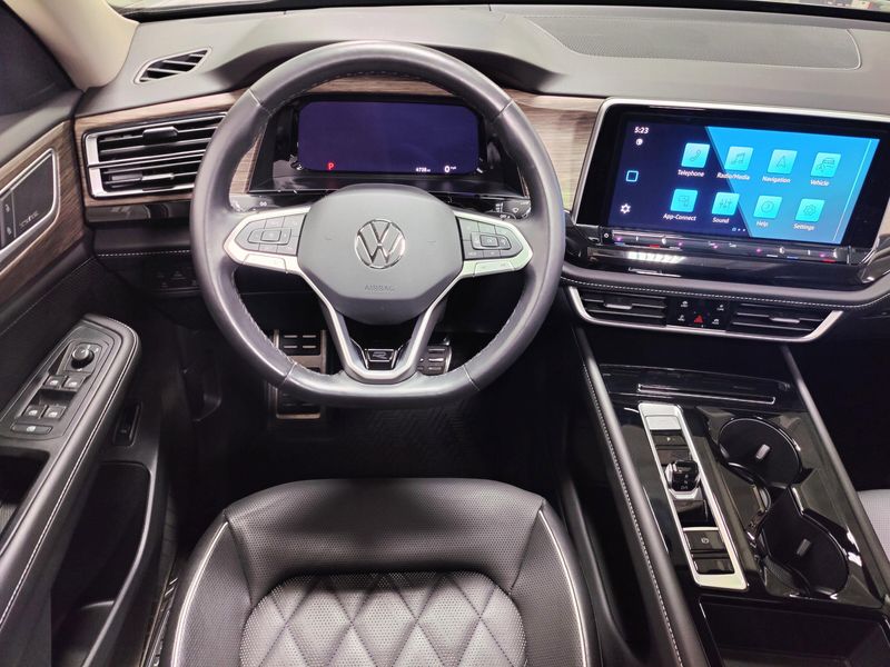 Used 2025 Volkswagen Atlas SEL Premium AWD R-Line w/Sunroof/NavImage 27