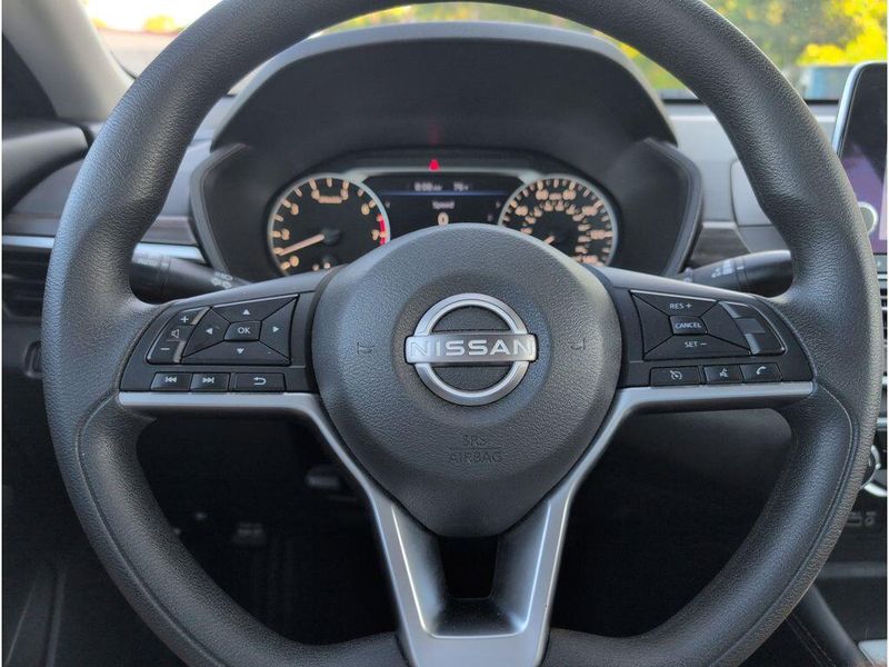 Used 2023 Nissan Altima 2.5 SVImage 21