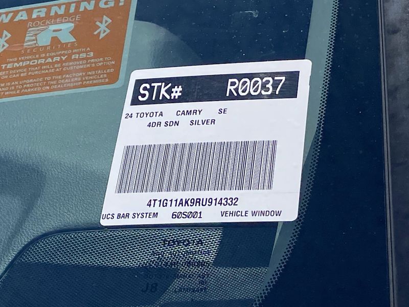 Used 2024 Toyota Camry SEImage 31