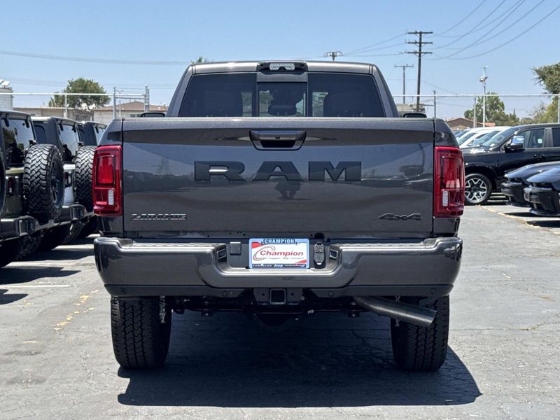 New 2026 RAM 2500 Laramie Crew Cab 4x4 8' Box