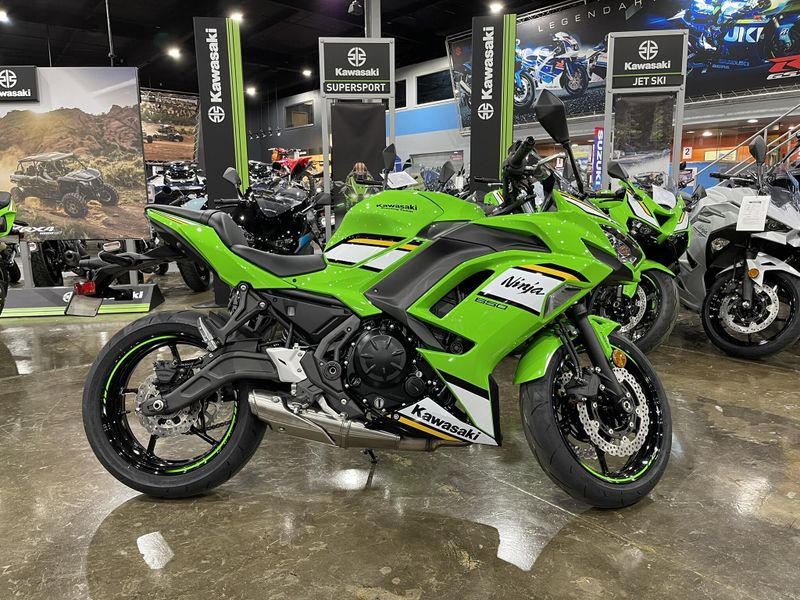 2025 Kawasaki NINJA 650 KRT EDITION ABS Image 2