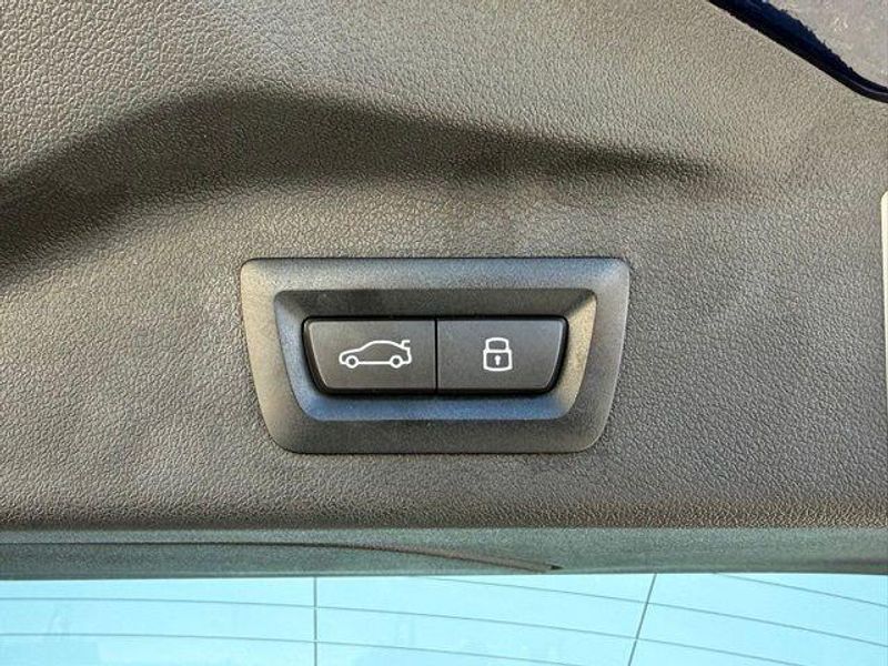 Used 2026 BMW X7 M60iImage 17