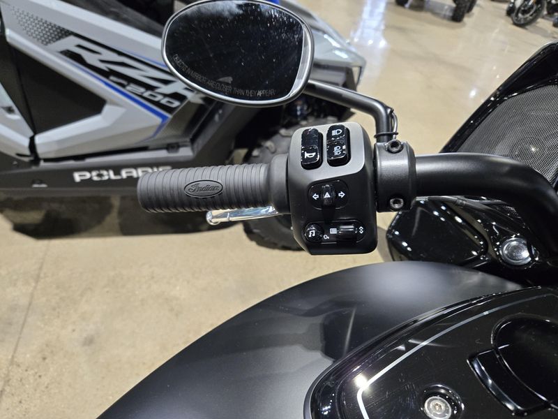 NEW 2025 INDIAN MOTORCYCLE CHALLENGER DARK HORSE 112 RA 49ST Image 14