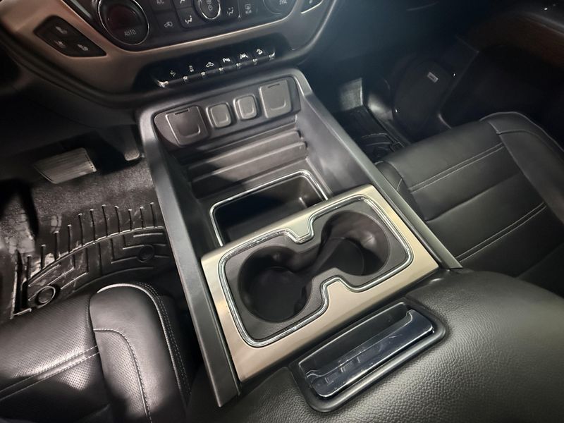 Used 2018 GMC Sierra 1500 DenaliImage 19