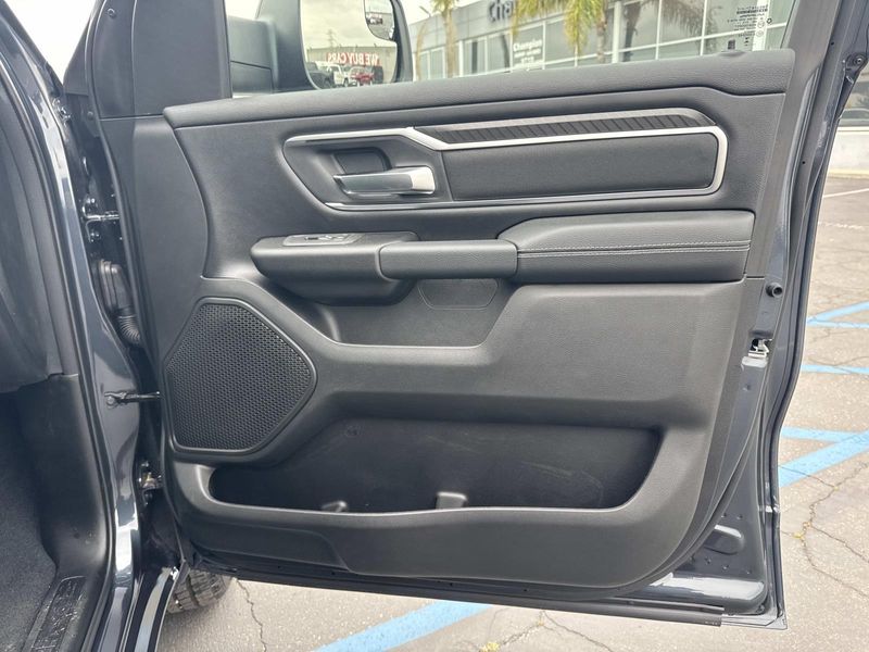 New 2026 RAM 1500 Big Horn Crew Cab 4x2 5'7' Box