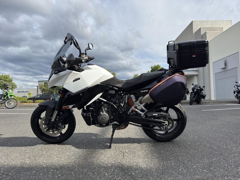 2012 KTM 990 Supermoto T 