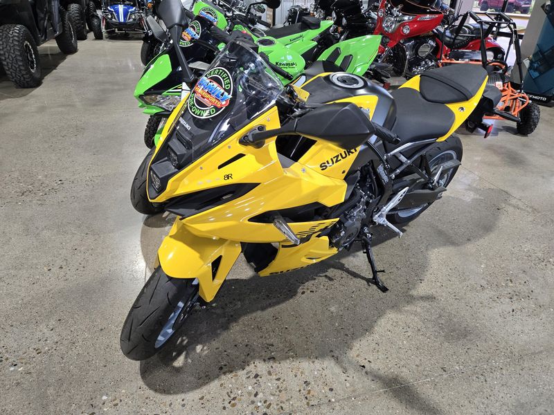 2024 Suzuki GSXS 8R Image 3