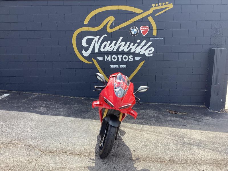New 2025 Ducati PANIGALE V4 S 