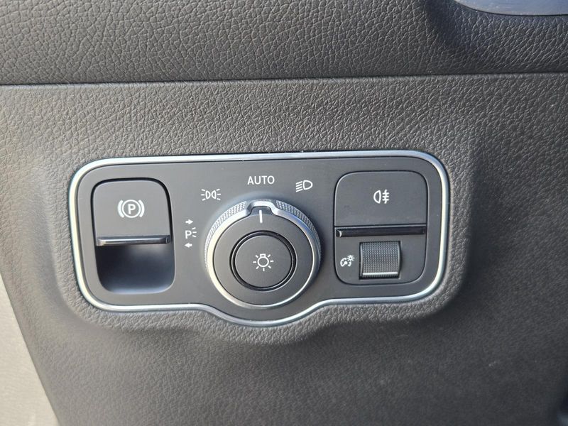Used 2021 Mercedes-Benz GLB 250 SUV