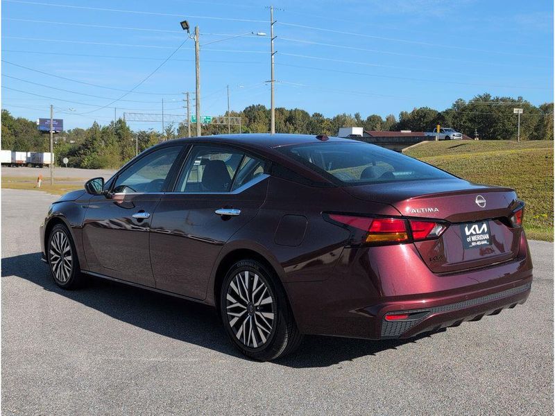 Used 2024 Nissan Altima 2.5 SVImage 3
