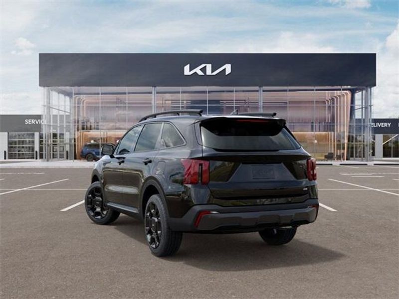 2025 Kia Sorento X-Line SXImage 4