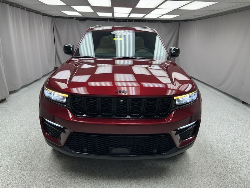 Used 2025 Jeep Grand Cherokee LimitedImage 25