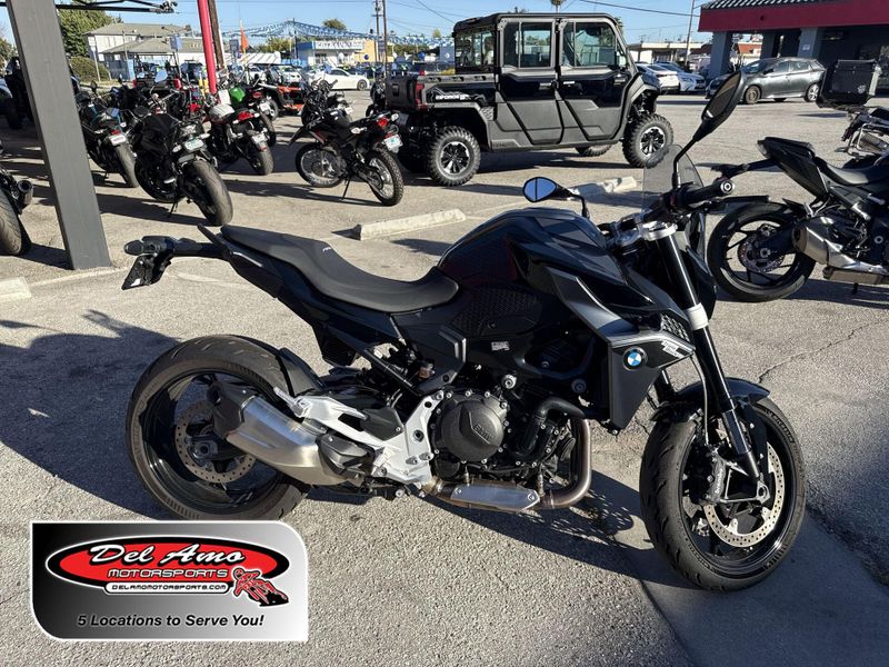 Used 2025 BMW F 900 R Image 1