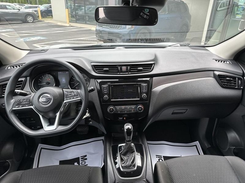 2022 Nissan Rogue Sport SImage 24