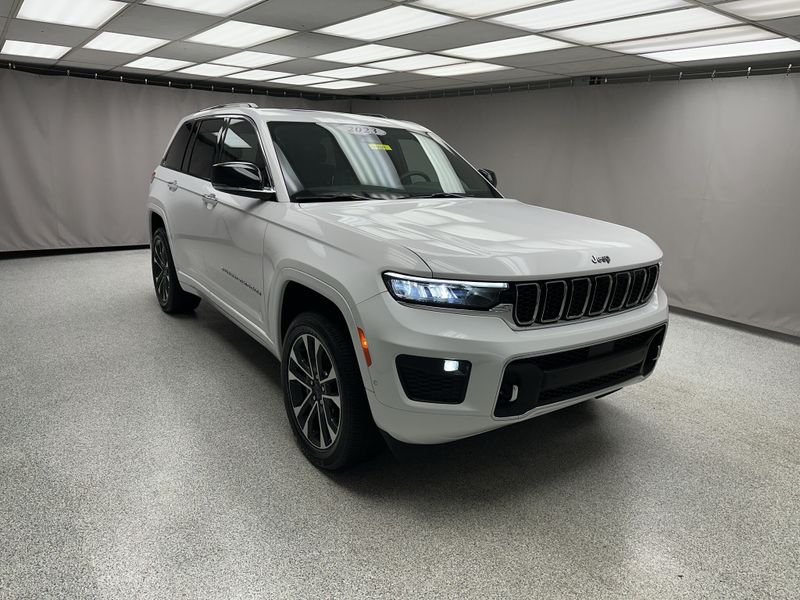 Used 2023 Jeep Grand Cherokee OverlandImage 26
