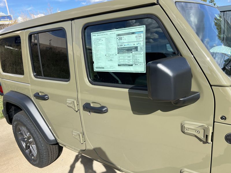 New 2025 Jeep Wrangler 4-door Sport SImage 5