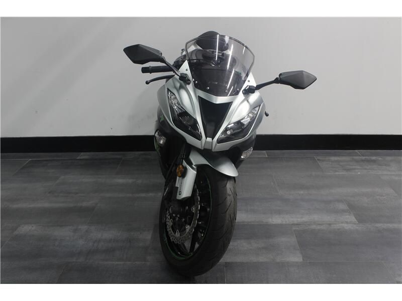2018 Kawasaki NINJA ZX-6R Image 2