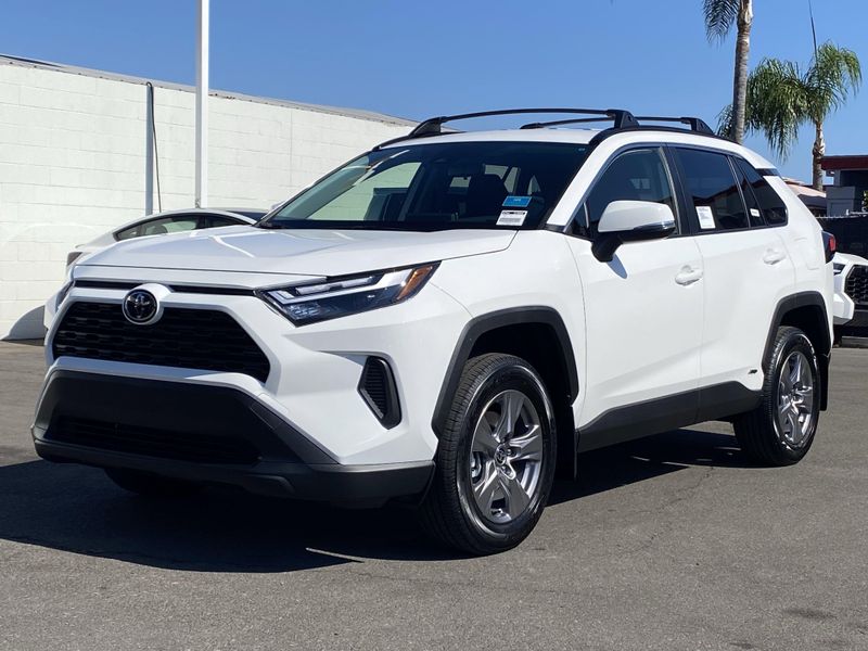 New 2025 Toyota RAV4 Hybrid LEImage 6