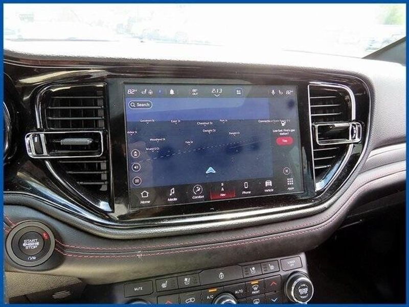 2022 Dodge Durango R/TImage 17