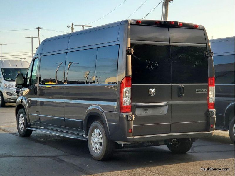 2024 RAM ProMaster 2500 Window Van High Roof 159WBImage 3