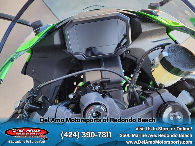 2024 Kawasaki NINJA ZX-6R ABS KRT EDITIONImage 9