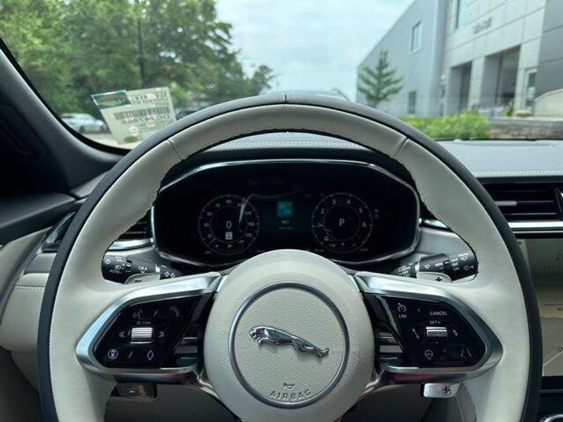 2025 Jaguar F-PACE R-Dynamic S