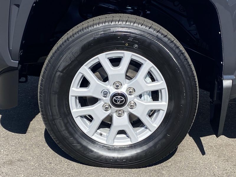 New 2025 Toyota Tacoma SR5Image 8