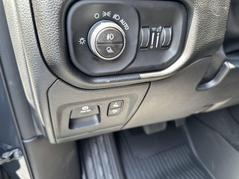 2025 RAM 1500 Big Horn Crew Cab 4x4 5