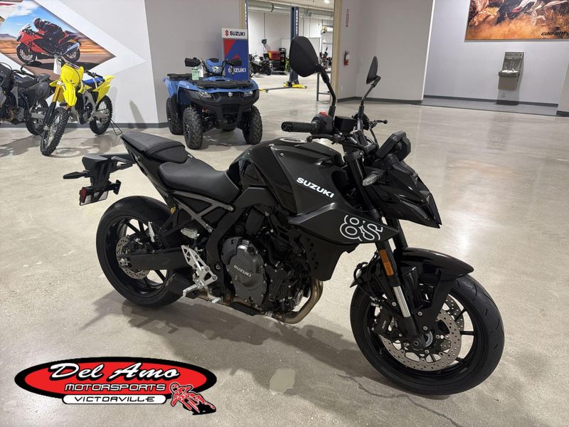 New 2026 Suzuki GSX-8S Image 1