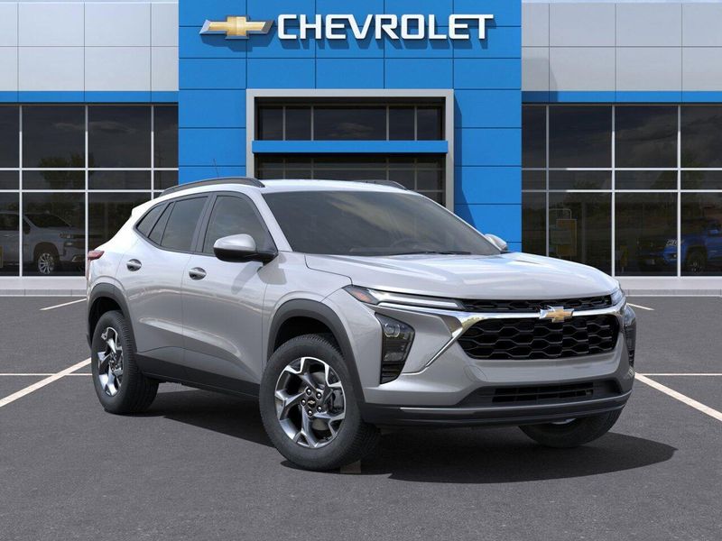 2025 Chevrolet Trax LTImage 7