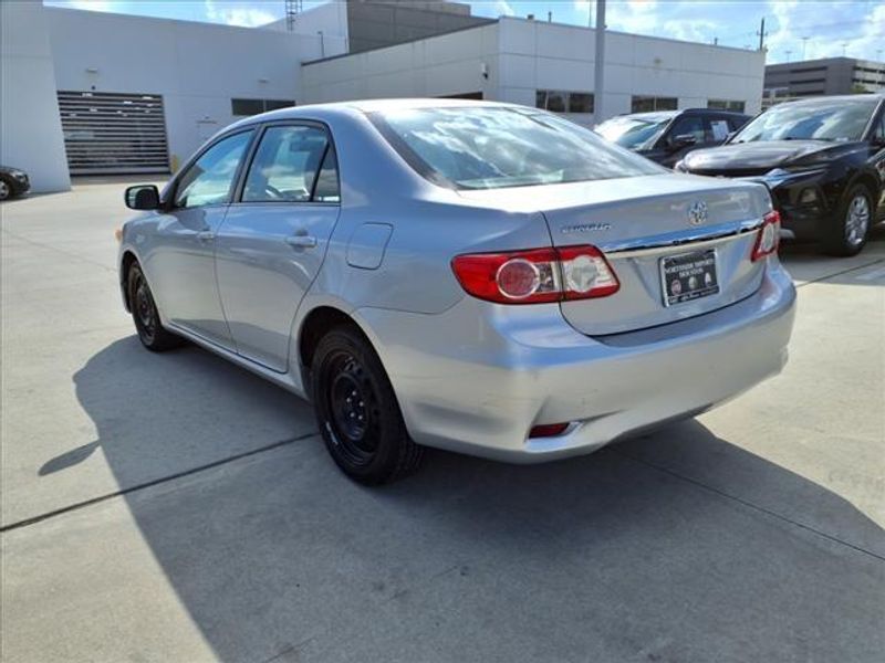 2013 Toyota Corolla LEImage 14