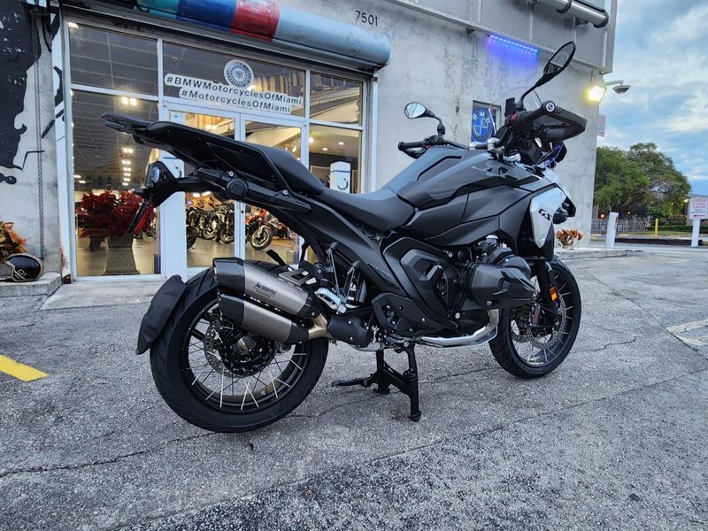 2026 BMW R 1300 GSImage 12