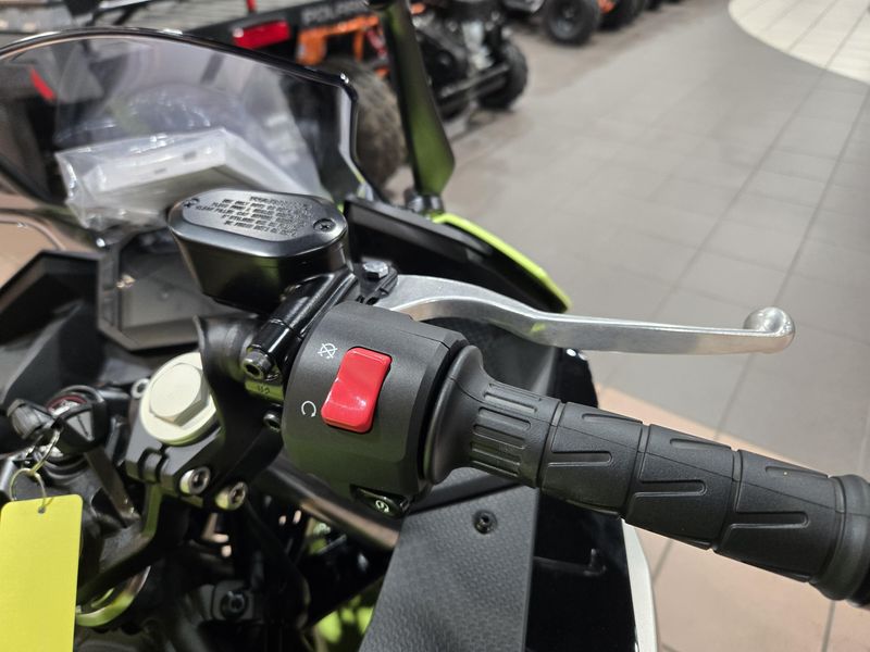 NEW 2026 KAWASAKI NINJA 500 ABS Image 18