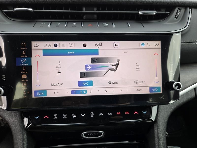 New 2026 Jeep Grand Cherokee L Laredo Altitude 4x4