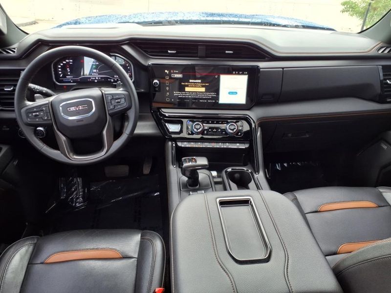 Used 2022 GMC Sierra 1500 AT4Image 4
