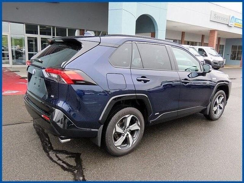 2024 Toyota RAV4 Prime SEImage 7
