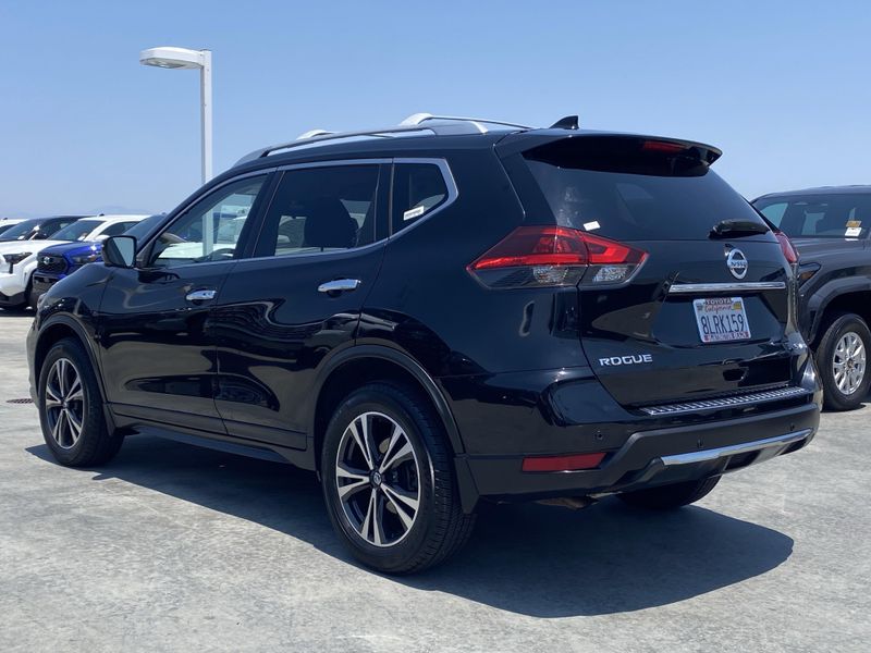 2019 Nissan Rogue SVImage 5