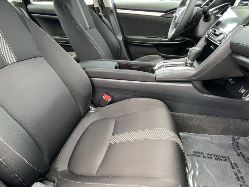 2017 Honda Civic Sedan EXImage 12