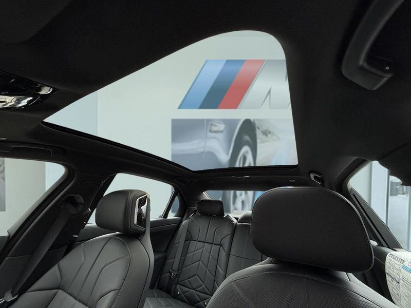 2025 BMW i7 eDrive50Image 21