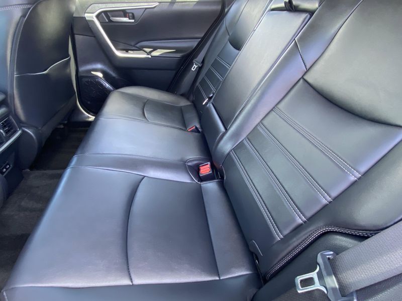 2024 Toyota RAV4 XLE PremiumImage 16