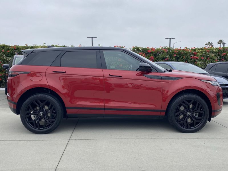 Used 2020 Land Rover Range Rover Evoque SEImage 3