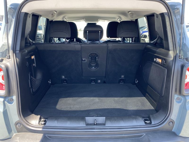 2017 Jeep Renegade Image 13
