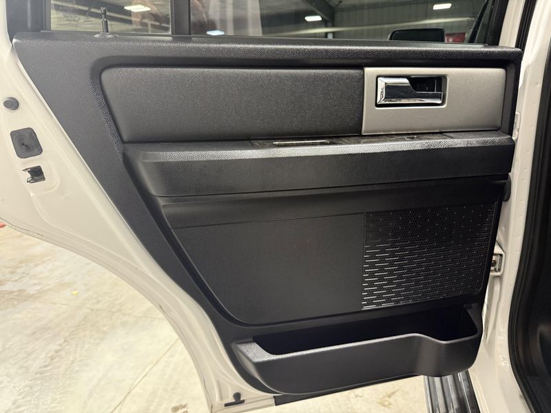 Used 2016 Ford Expedition LimitedImage 22