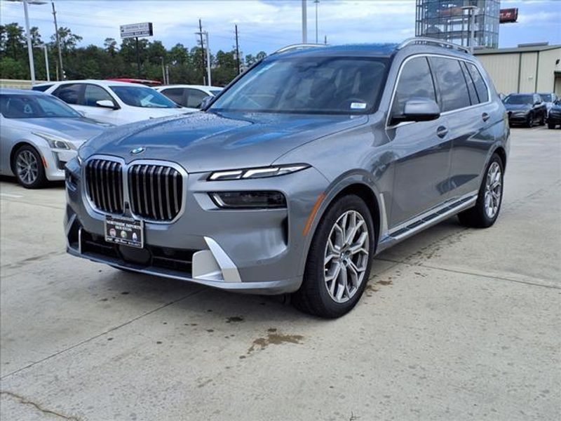 2024 BMW X7 xDrive40iImage 11