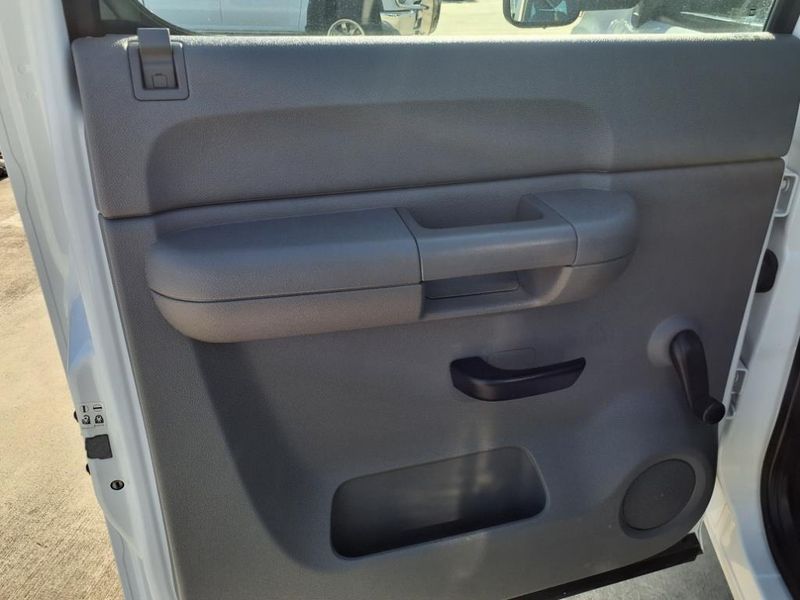 Used 2010 GMC Sierra 2500HD Work TruckImage 15