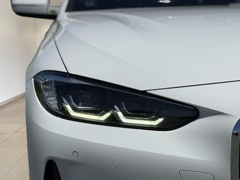 2022 BMW 4 Series 430iImage 12
