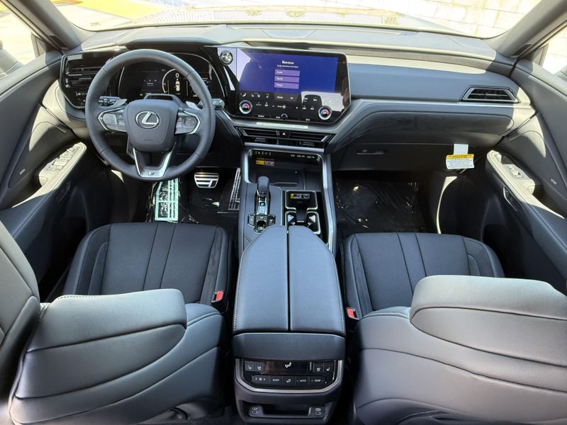 New 2026 Lexus TX 500h F SPORT Performance LuxuryImage 27